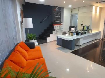 Consultorio · 240m² · 20 Ambientes · 4 Cocheras · Impecable! Se Vende Importante Clinica en Funcionamiento