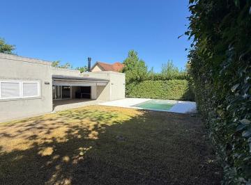 Casa · 110m² · 4 Ambientes · 1 Cochera · Casa en Venta - Barrio Privado La Barra Village, Escobar