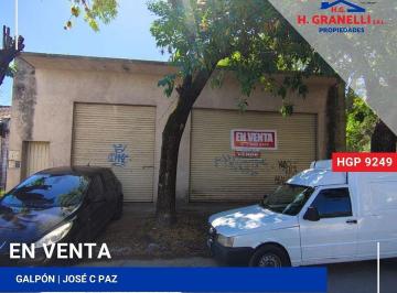 HGP-HGP-9249_2 · Galpón. | Granaderos a Caballo Al 3900
