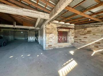 Casa · 400m² · 3 Ambientes · 4 Cocheras · Casa en Venta Moreno | Oportunidad | Sobre Ruta 23