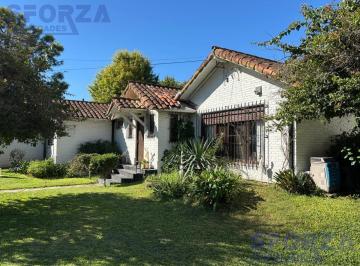 Casa · 200m² · 4 Ambientes · 2 Cocheras · Venta Casa con Parque y Piscina en El Cortijo, Los Polvorines, Malvinas Argentinas