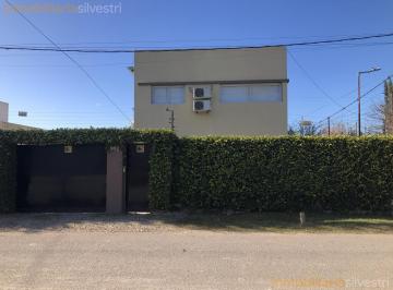 PH · 226m² · 3 Ambientes · 2 Cocheras · 5 Esquina 494 La Plata - Duplex de Dos Dorm. con Cochera y Parque en Alquiler