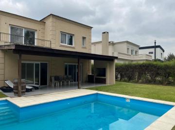 Casa · 230m² · 5 Ambientes · Casa en Venta en El Barrio Castaño, Nordelta