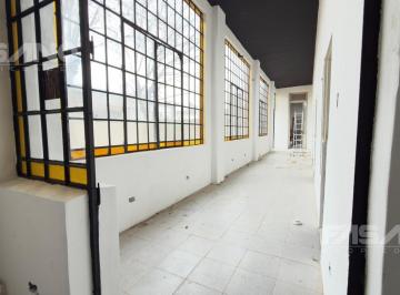Casa · 460m² · 11 Ambientes · 4 Cocheras · Alquiler – Importante Propiedad Comercial / Profesional en San Andrés (San Martín)