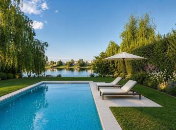 Casa · 195m² · 6 Ambientes · 3 Cocheras · Venta Casa Al Agua - San Francisco Villanueva - Inmejorable Ubicación en La Isla