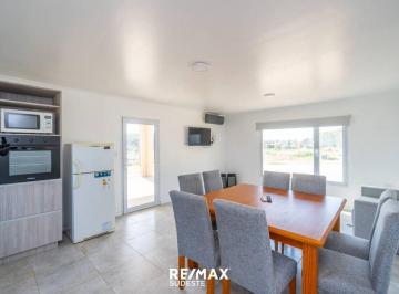Casa · 95m² · 3 Ambientes · 1 Cochera · Venta Casa 3 Ambientes Las Lomas Monte Hermoso