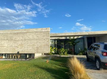 Casa de 4 ambientes, Ezeiza · Hermosa Casa en Venta Lares Canning