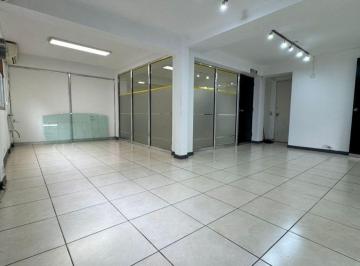 Oficina comercial de 5 ambientes, Ciudad de Mendoza · Noble Servicios Inmobiliarios Alquila Oficina en Microcentro de Mendoza