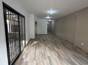 Casa · 118m² · 3 Ambientes · 2 Cocheras · Oportunidad! Casa en Venta en La Calera!
