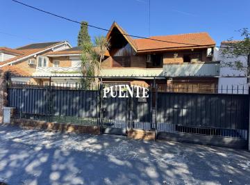 Casa · 330m² · 5 Ambientes · 2 Cocheras · Chalet en Temperley