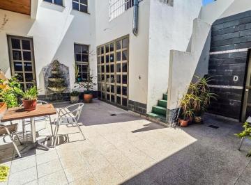 Casa · 190m² · 7 Ambientes · 3 Cocheras · Venta - Casa de 3 Dorm., Patio, Terraza y Cochera Para 3 Autos - Echesortu, Rosario