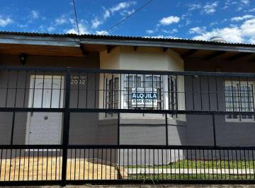 Casa · 70m² · 5 Ambientes · 2 Cocheras · Se Alquila Comoda Casa 2 Dorm.