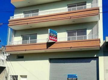 Departamento de 2 ambientes, La Matanza · Depto 2 Amb. C/ Patio y 2 Aires Acond.