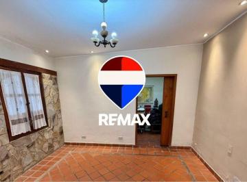 Casa · 200m² · 6 Ambientes · 1 Cochera · Casa 4 Dorm. Venta Salta Centro
