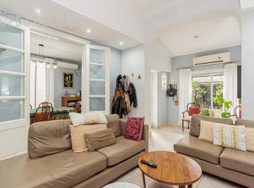 Casa · 140m² · 4 Ambientes · 1 Cochera · Casa de 4 Amb C/ Playroom en 2 Plantas en Villa Devoto