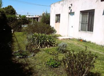Casa · 80m² · 3 Ambientes · Venta. Casa 2 Dorm. Calle Echeverria Al 300. Parque Sakura. Exaltación de La Cruz