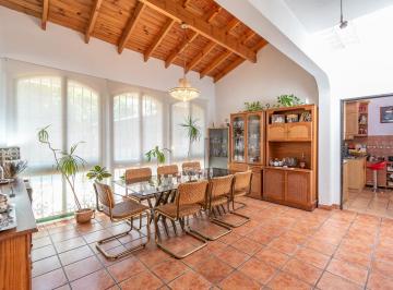 Casa · 337m² · 5 Ambientes · Casa en Venta de 5 Ambientes en Villa Adelina