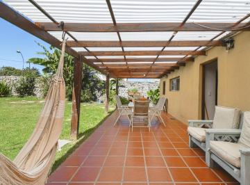 Casa · 165m² · 4 Ambientes · Venta | Casa - Quinta | Don Torcuato| 4ambientes |con Jardín Parilla y Pileta