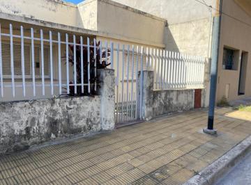 Casa · 43m² · 2 Ambientes · Alquiler - Casa PH Dos Ambientes - Sin Expensas - con Patio - Villa Lynch