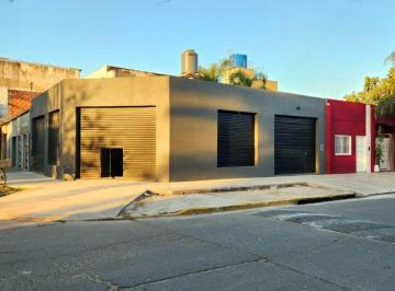 Local comercial de 8 ambientes, Ituzaingó · Locales con Viviendas en Venta Ituzaingo Norte