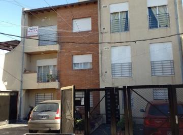Departamento de 3 ambientes, La Matanza · Departamento 3 Amb. Al Fte C/balcon - Sgto. Cabral 1279 - Ramos Mejía