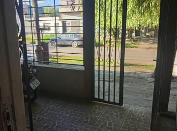 Casa de 6 ambientes, Pérez · Casa en Venta