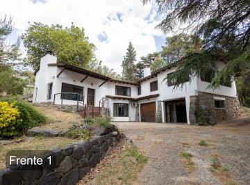 Casa · 320m² · 6 Ambientes · 3 Cocheras · Venta Casa de 4 Dorm La Calera Vista Al Rio