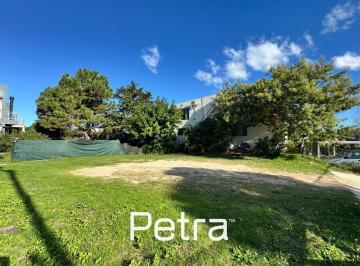 Terreno · 431m² · Terreno Multifamiliar Hotelero en Venta en Valeria del Mar