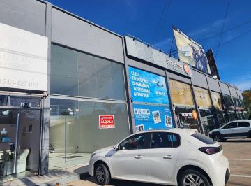 Local comercial · 100m² · 2 Ambientes · Local en Alquiler | Zona Norte | Rivera Indarte | Frente Vidriado | Doble Altura