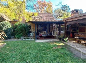 Casa · 107m² · 4 Ambientes · 2 Cocheras · Casa en Ingeniero Maschwitz Deasrrollada en Planta y Media con Muy Amplio Parque y Piscina