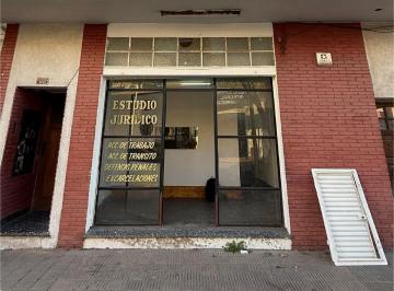 Local comercial · 35m² · 1 Ambiente · Excelente Local en Venta a m del Poder Judicial de San Justo