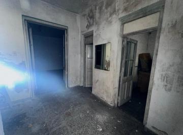 PH · 47m² · 2 Ambientes · 1 Cochera · Venta PH 47 m² Balvanera a Refaccionar