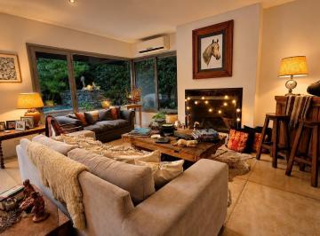 Casa · 290m² · 6 Ambientes · Venta Gran Casa en Barrio Cerrado Talar Chico