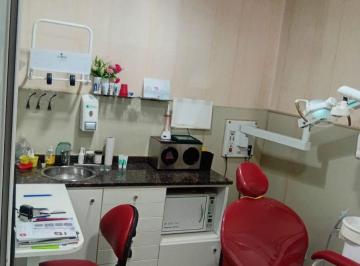 Consultorio de 3 ambientes, Lomas de Zamora · Alquiler Consultorio Dental Temperley Este