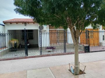 Casa de 7 ambientes, Buena Nueva · Casa Impecable. Excelente Ubicación.