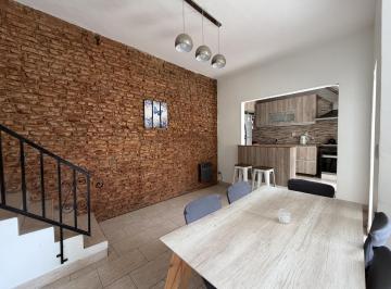 PH · 112m² · 5 Ambientes · Hermoso PH con Terraza Propia!