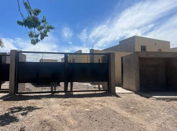 Casa · 38m² · 2 Ambientes · 1 Cochera · Casa en Guaymallen