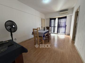 Departamento · 48m² · 3 Ambientes · Larrea y Av Santa Fe - Balcon Vista Abierta Todo Sol Todo Externo Apto Profesional
