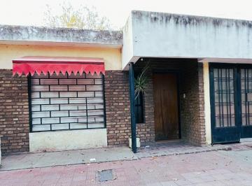 Casa · 129m² · 5 Ambientes · 1 Cochera · Venta Casa 3 Dorm. en Guemes