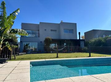 WhatsApp Image 2026-05-19 at 14.12.23 (2).jpeg · Venta Casa 5 Ambiente - Barrio San Benito - a La Laguna