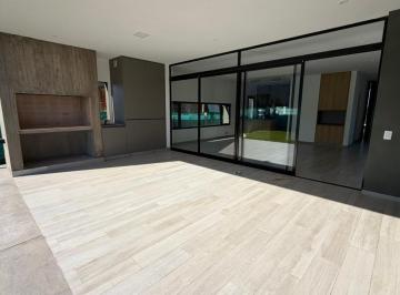 Casa · 105m² · 5 Ambientes · 2 Cocheras · Casa a Estrenar de 1 Planta en The Point