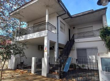 PH · 303m² · 5 Ambientes · 1 Cochera · PH en 2 Dorm Terraza Play Cochera. Venta con Renta. Toma Menor Valor o Prop en Usa