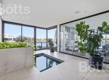 Casa · 340m² · 6 Ambientes · 2 Cocheras · Casa 6 Amb con Piscina en Venta Riberas Puertos