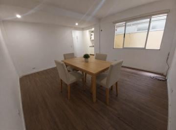 Departamento · 30m² · 1 Ambiente · Venta Monoambiente en Parque Centenario con Patio