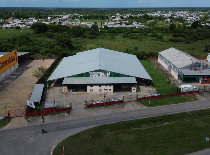 Bodega-Galpón · 2000m² · 3 Ambientes