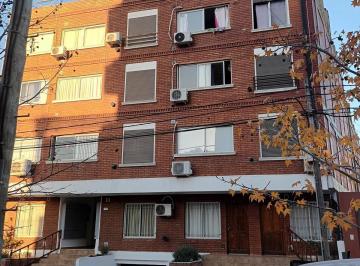 Departamento · 40m² · 2 Ambientes · 1 Cochera · Alquiler Anual Departamento Amoblado 1 Dormitorio Cochera Centro Viejo Villa Carlos Paz