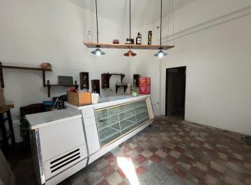 Local comercial · 42m² · 2 Ambientes · Local en Alquiler Bº San Martín
