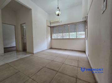 Departamento · 53m² · 3 Ambientes · 3 Ambientes en Alquiler con Lavadero, Al Frente. a 100 m de Av Rivadavia!