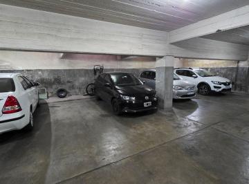 Garage · 10m² · Venta Cochera Fija y Cubierta Chacarita