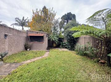 PH · 60m² · 3 Ambientes · 1 Cochera · En Venta PH 3 Ambientes con Cochera en Bernal